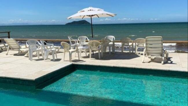 Casa 2 com 2 pavimento, Cond. de Alto Padrão e área construída de 259,00 m2 - BUZIOS