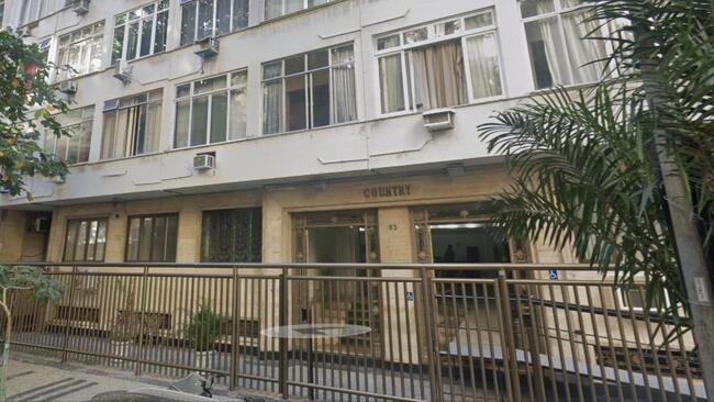 Apartamento 203, do edifício Country, localizado na Rua Paula Freitas, 32, Copacabana, Rio de Janeiro/RJ, com aproximadamente 38m².