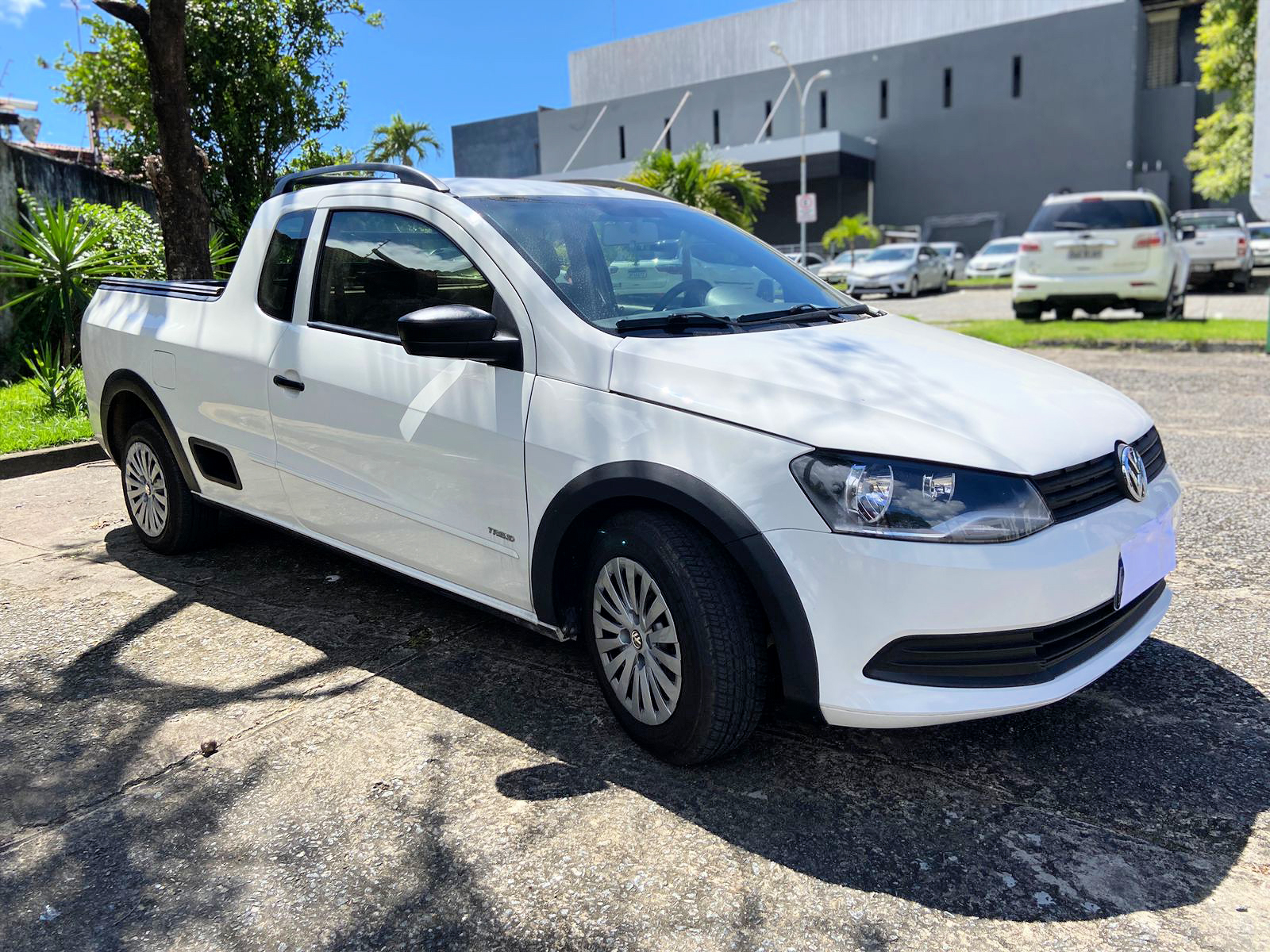 Leilão Online - VW; SAVEIRO 1.6 CE CROSS; 2012/2013; BRANCA; ALCO./GA