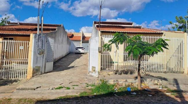 Comprei (PGFN): 04 casas residenciais, com aspecto de condomínio, localizadas na Rua Maria dos Santos Rodrigues, Juazeiro do Norte - CE