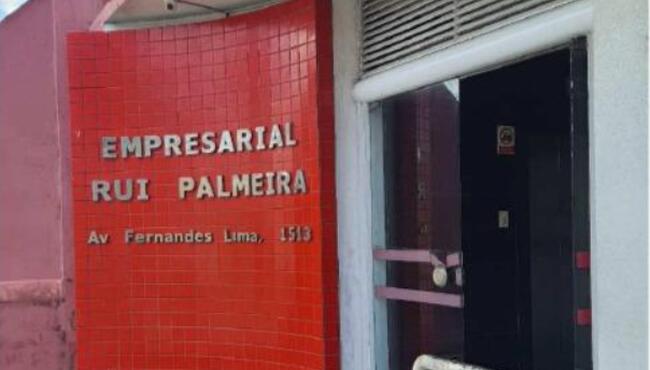 Comprei (PGFN): Cobertura, encravado no 7º Andar , Edifício Centro Empresarial Rui Palmeira, Av. Fernandes Lima, nº 1513, Bairro Farol, Maceió - AL