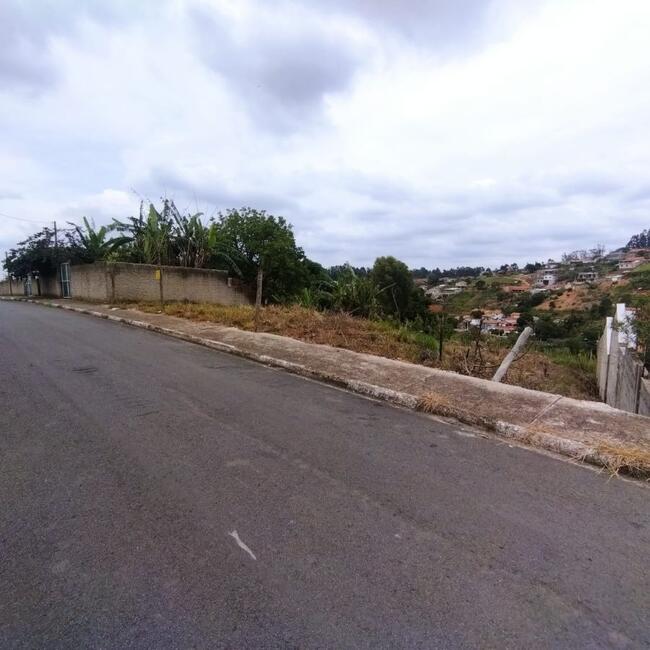 TERRENO COM 472,83m² - LOTEAMENTO SERRA NEGRA, Serra Negra/SP