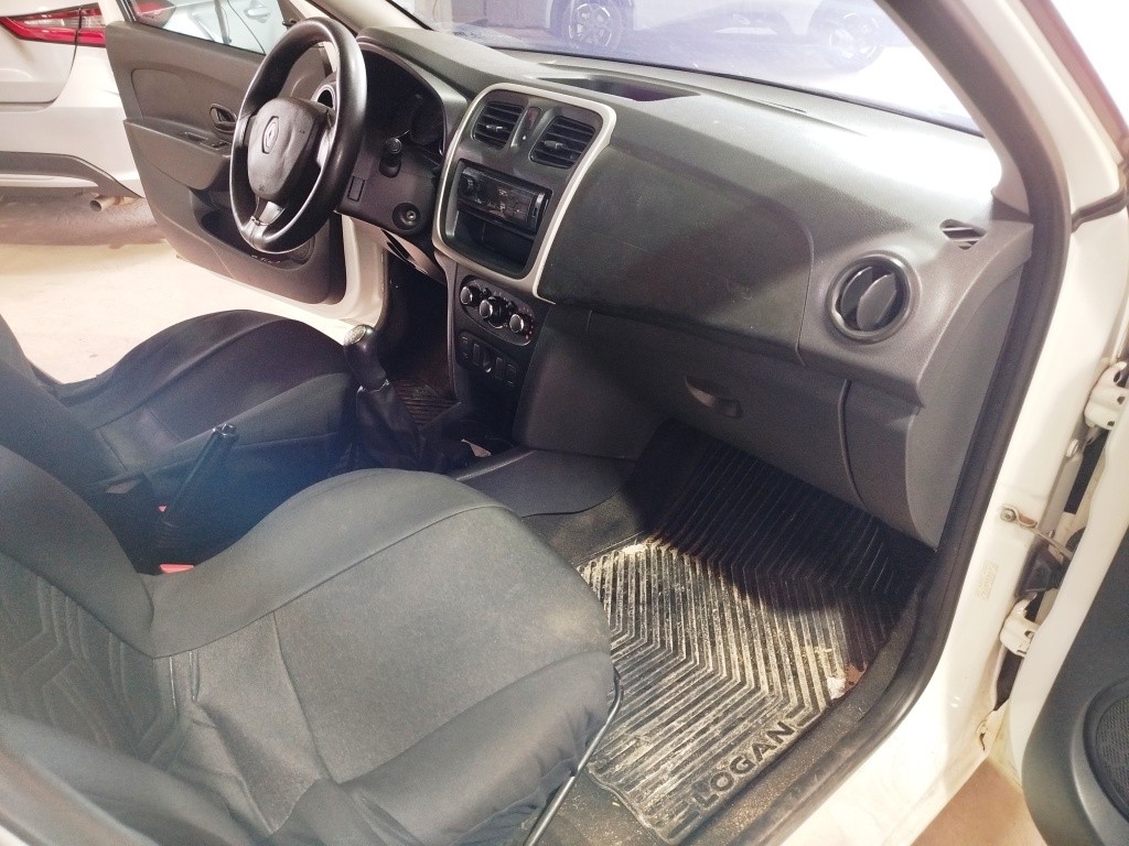 Renault Logan AUTH 1.0, placa B*****7, cor branca, ano 2018/19, RENAVAN 01156899793, funcionando e no estado que se encontra. — foto 6 de 9
