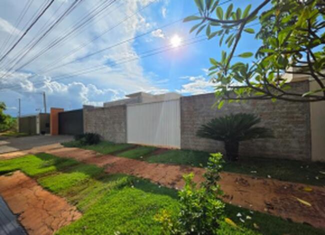 01) Um Imóvel Situado na Vila Fátima em Jataí-GO
