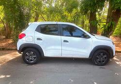 Foto de 01 (um) veículo marca RENAULT, modelo KWID ZEN 2, cor branca, ano 2024, modelo 2025