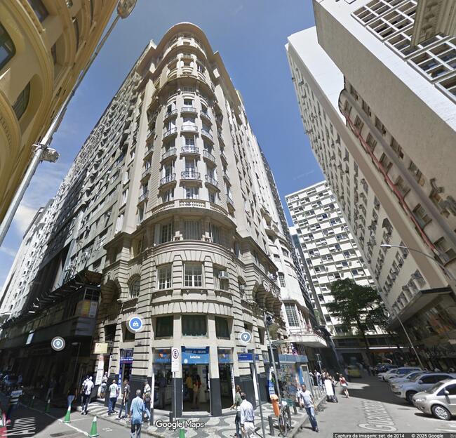 Sala 514 na Rua Álvaro Alvim 48