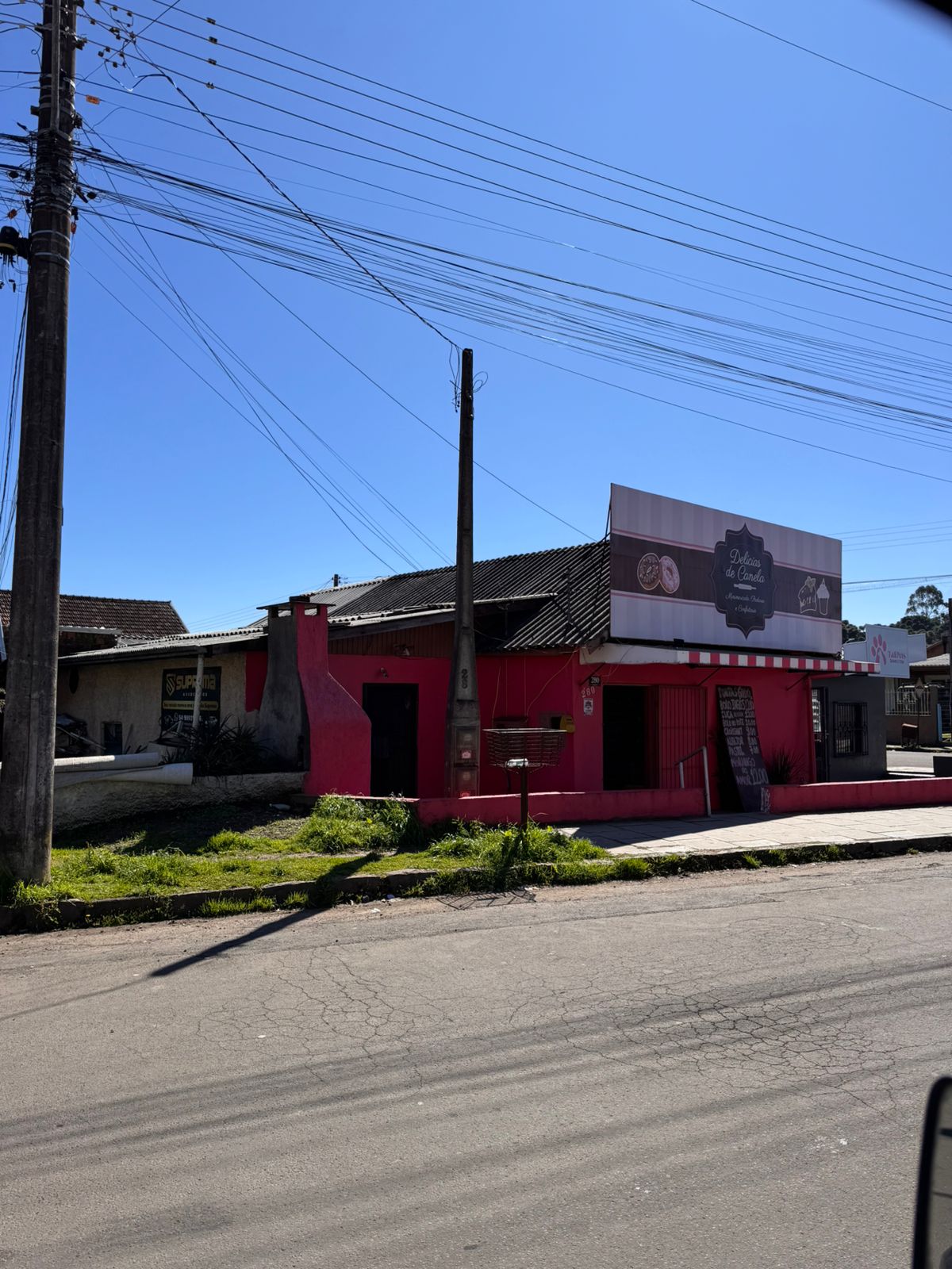 Terreno Com Area De 217m² E Suas Benfeitorias