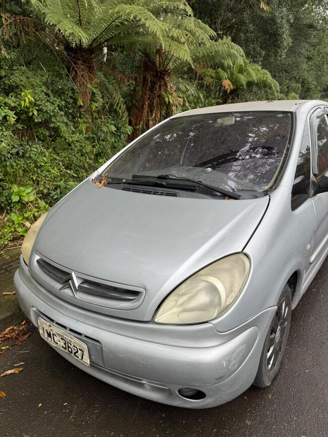 (SUCATA) XSARA PICASSO ANO 2004 MODELO 2005, COR PRATA