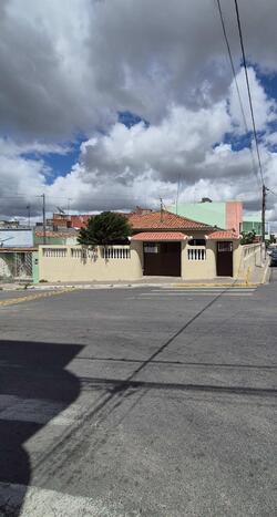 01(um) Imóvel situado na Rua Floriano Peixoto(lote de terreno nº1, da quadra C), nº447, bairro Centro, Cidade de Esperança/PB