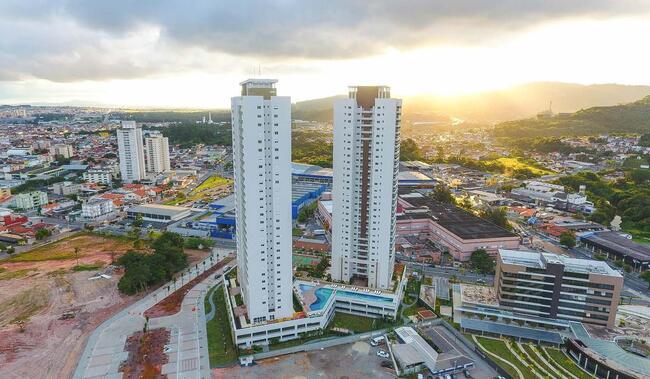 APTO EM MOGI DAS CRUZES/SP - VILA MOGILAR