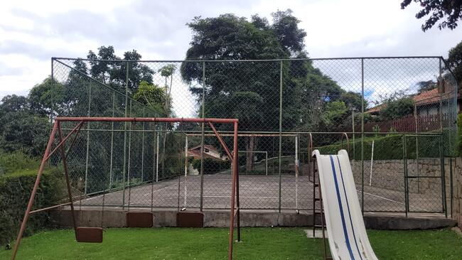 Casa 05 do Condomínio Refúgio da Serra, situado na Estrada Parque do Imbuí, nº 343, Posse, Teresópolis, RJ, localizado em Teresópolis - RJ