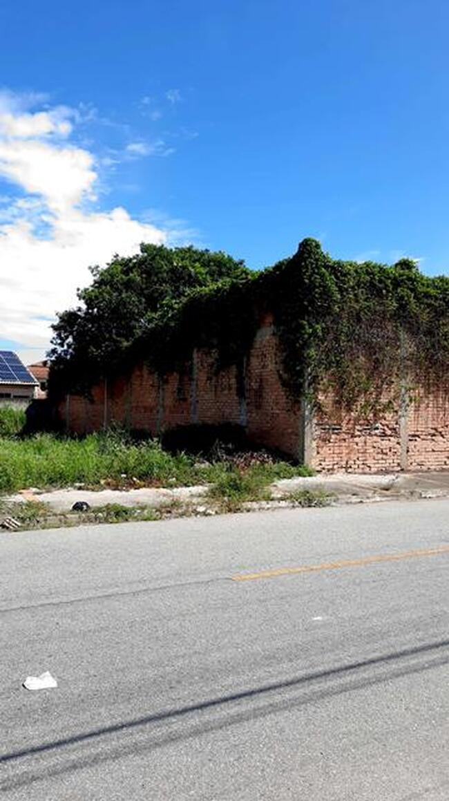 Direito e ação ao lote de terreno nº 05 da quadra f do loteamento denominado "residencial santo antonio", na rua flodoardo martins silva, n° 118/120, 