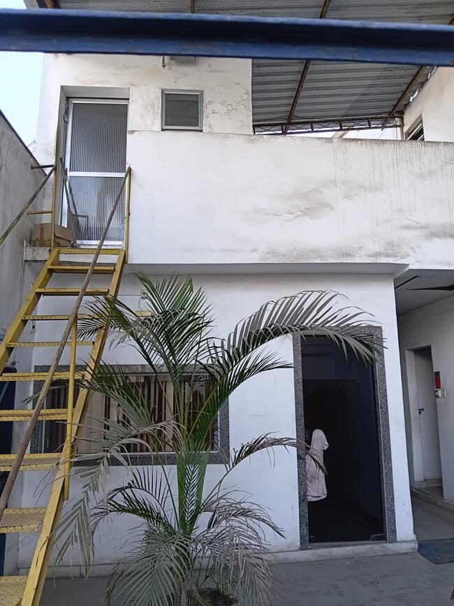 Galpão 02 Pavtos. (1.500m²) Em Duque De Caxias-rj, localizado em Duque De Caxias - RJ, bairro Chácaras Rio-petrópolis