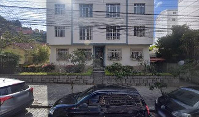APTO., 02 QTOS. (71m²) e VAGA em TERESÓPOLIS-RJ- na Rua Paru, nº 360, apto. 102, Agriões.