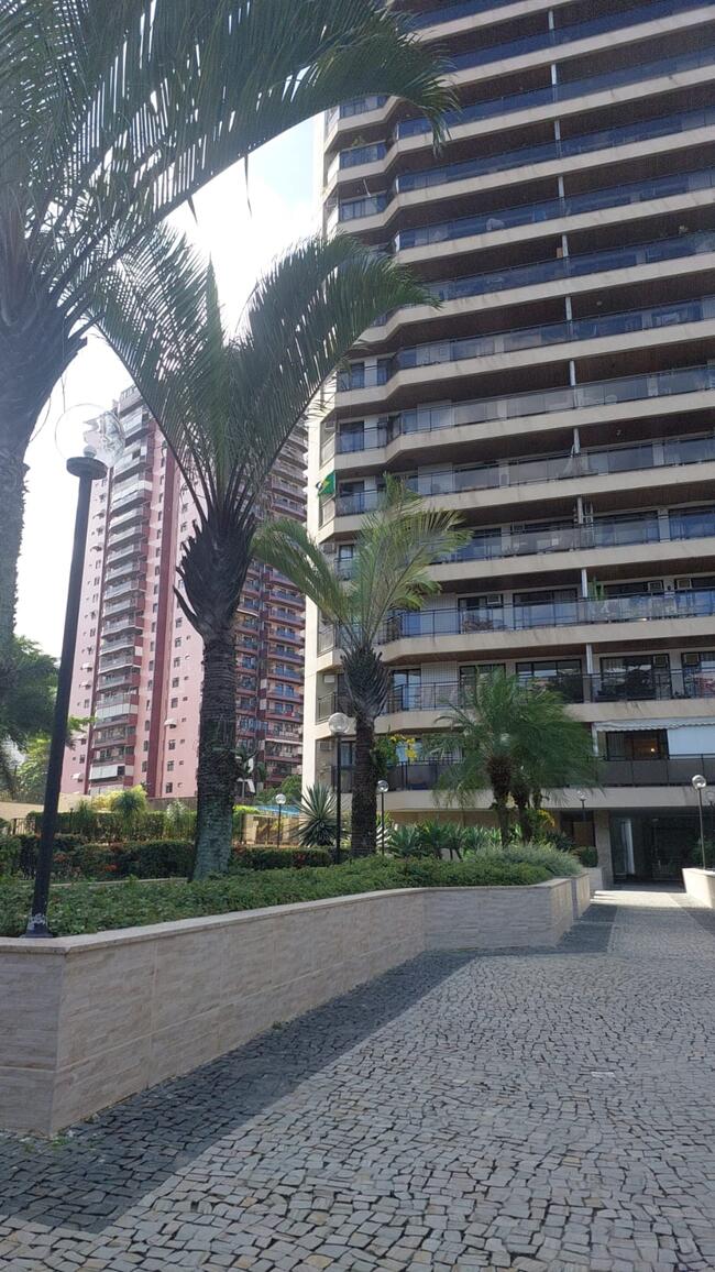 APTO APROXIMADAMENTE 113 m2. COM DUAS VAGAS DE GARAGEM, BARRA DA TIJUCA - RJ