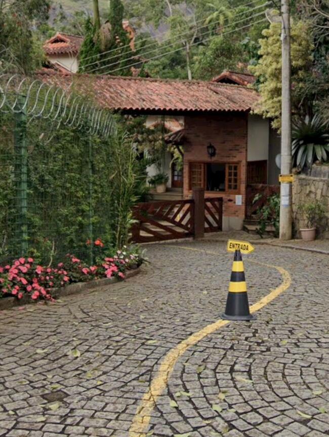 CASA 04 QTOS(1SUÍTE) CONDOMÍNIO RESIDÊNCIAS "VILLE DU MONTAGNE" em TERESÓPOLIS-RJ