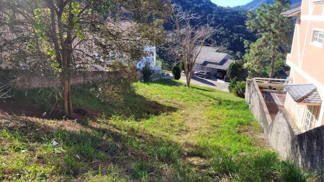 LOTE DE TERRENO C/ 276m² - ALBUQUERQUE - TERESOPOLIS - RJ