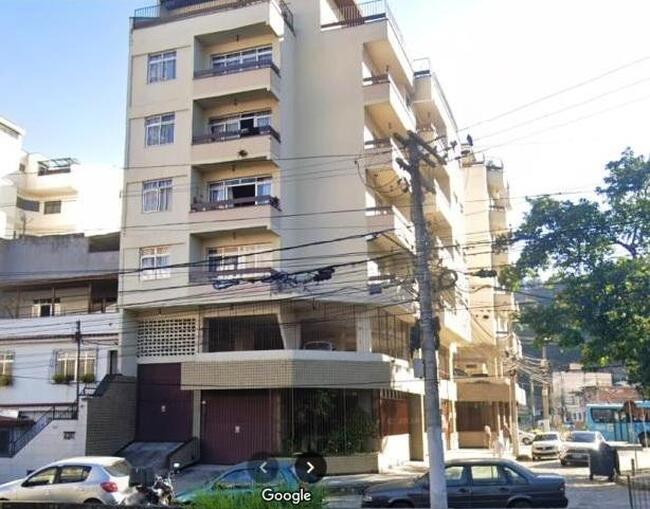 APTO. c/ 02 QTOS. e VAGA NO CENTRO DE NOVA FRIBURGO-RJ