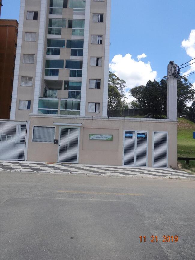 Apartamento no condomínio  '' Residencial Morada dos Lagos''  - Edifício Aldeia da Serra em Barueri .