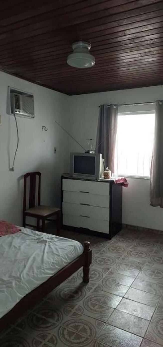 Casa com 3 quartos no Farol (foto 2 de 5)