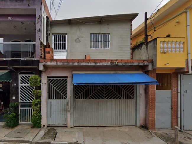 CASA COM 3 CÔMODOS EM TERRENO DE 125 M² NA CIDADE DE GUARULHOS/SP