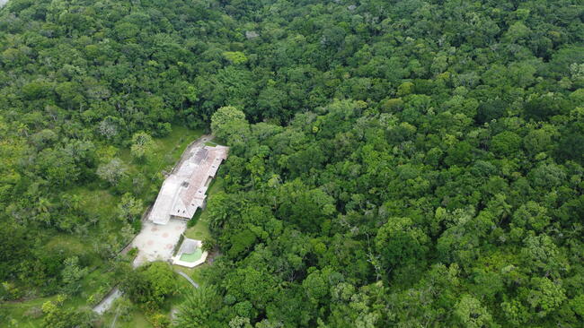 IMÓVEL  URBANO TERRENO + BENFEITORIAS AREA 55.000M² BAIRRO ARIRIBA BALNEÁRIO CAMBORIÚ/SC