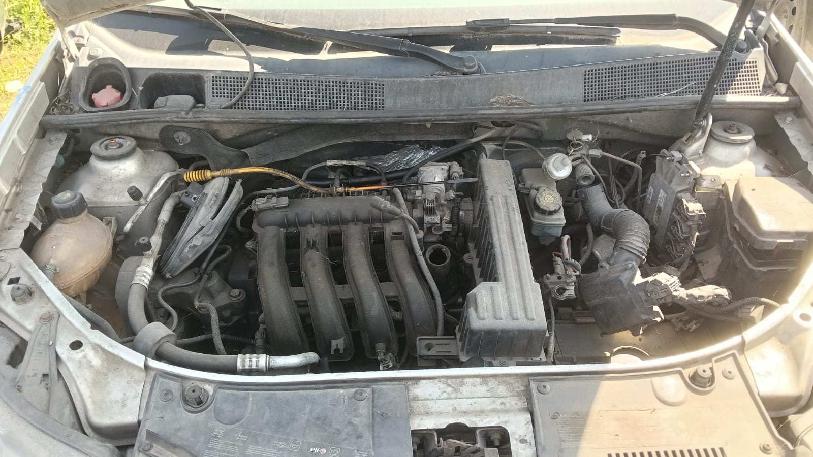 Renault/Logan Auth 1016V — foto 4 de 6