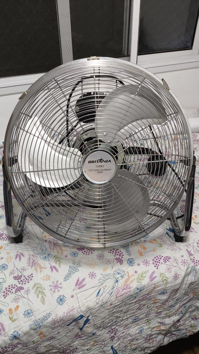 Ventilador Britânia  turbo C50 200W