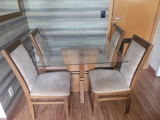 BAZAR 34/26 - MESA COM 4 CADEIRAS