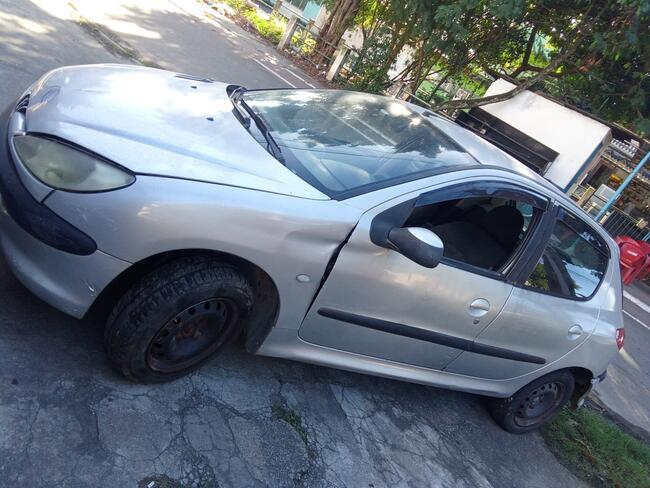 PEUGEOT/2006, 1.6, Gasolina/GNV, Ano 2004, Motor funcionando, com debito de R$ 1.300,00 - CONDICIONAL