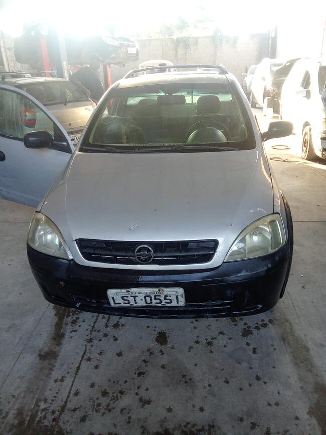 Chevrolet/Montana, ano 2004, motor funcionando, débito R$ 2.500, 00