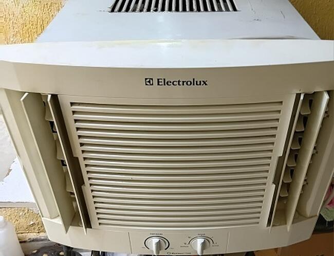 AR CONDICIONADO ELECTROLUX 7500 BTUS