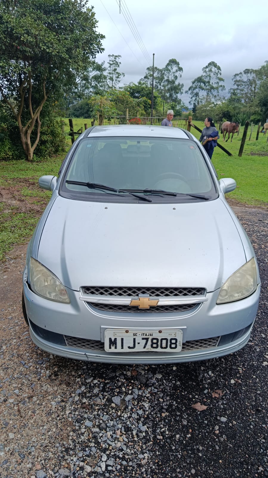 CHEVROLET CLASSIC  LIFE LS  ANO 2011 COR PRATA — foto 12 de 14