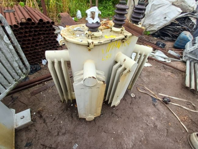 1 Transformador AEG 75 kVA