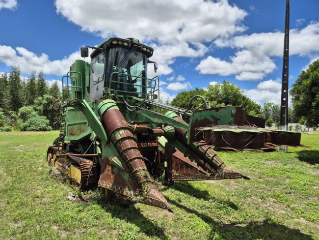 Colhedora de cana John Deere CH 3522, Ano: 2011, Frota: 15003