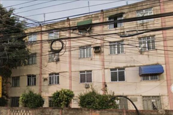 SANTA CRUZ - APARTAMENTO NA ESTRADA DA PEDRA, 165