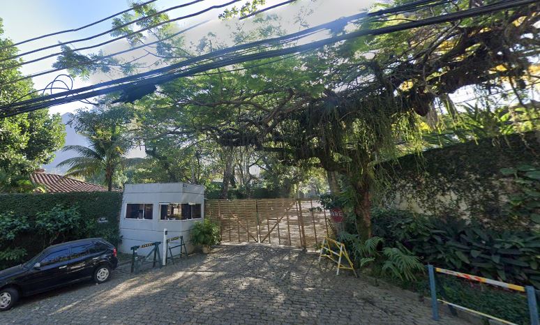 SÃO CONRADO - CASA COM 433M² NA RUA PROFESSOR MIKAN