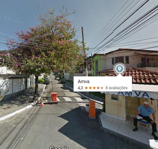 VALQUEIRE - CASA COM 343M² NA RUA ARCOZELO N° 779