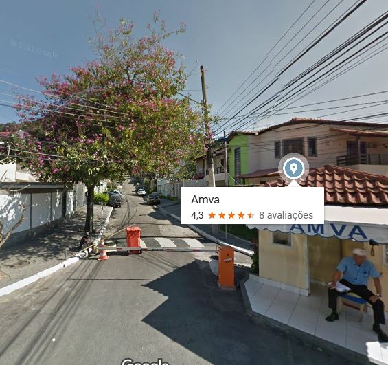 VALQUEIRE - CASA COM 343M² NA RUA ARCOZELO N° 779