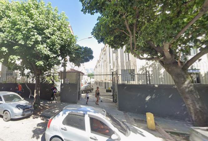 CACHAMBI - APARTAMENTO NA RUA MIGUEL CERVANTES, Nº 132