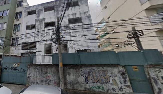 SITE COMPREI - Imóvel constituído de galpão e demais dependências, sob o nº 58 da rua Senador Furtado, Engenho Velho.