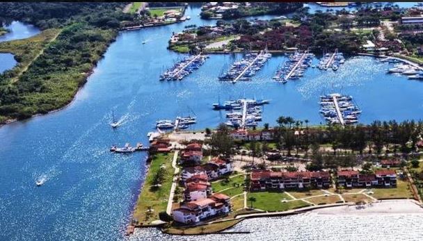 SITE COMPREI - TERRENO COM 2.561M² NO CONDOMÍNIO DE ALTO PADRÃO PORTO BRACUHY EM ANGRA DOS REIS/RJ