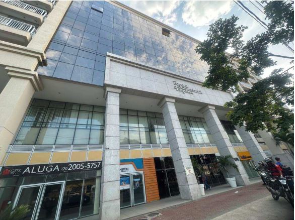 SITE COMPREI -  SALA COMERCIAL NO FÓRUM EMPRESARIAL DA TAQUARA Estrada dos Bandeirantes, 470, Sala 327 com aproximadamente 30m² - Barra da Tijuca