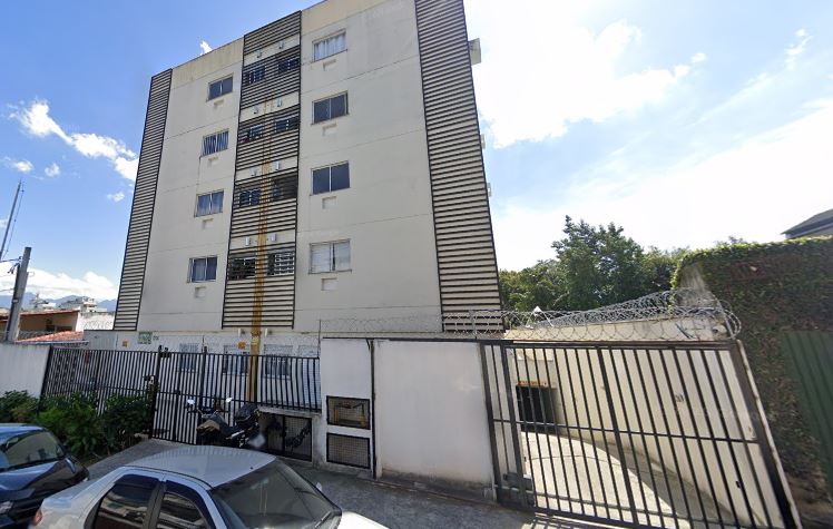 JACAREPAGUÁ - APARTAMENTO NA RUA RENATO MEIRA LIMA, NÚMERO 423 COM DIREITO A 1 VAGA DE GARAGEM