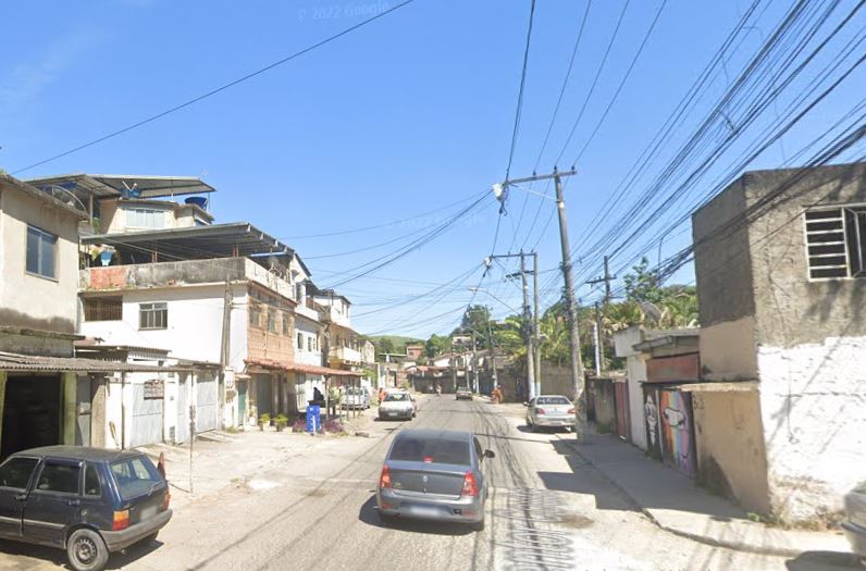 SÃO GONÇALO -  IMÓVEL com 380.897,00m² (área D) na Rua Mentor Couto