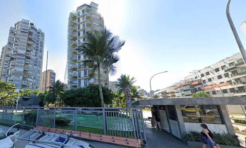 BARRA DA TIJUCA - COBERTURA NO CONDOMÍNIO ATLÂNTICO SUL COM 1253M², 8 VAGAS DE GARAGEM NA AVN LUCIO COSTA, 3600