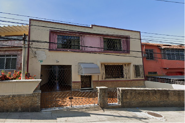 CASA EM BRÁS DE PINA - 133M2.