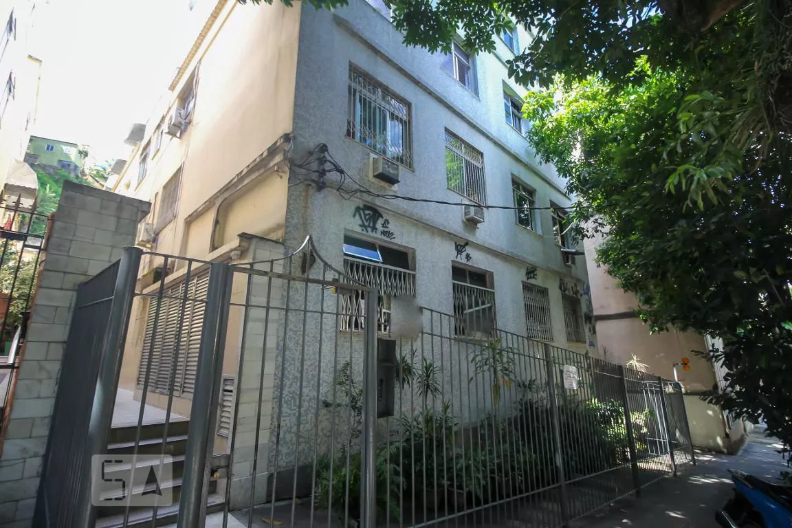APARTAMENTO EM SANTA TERESA - RJ.