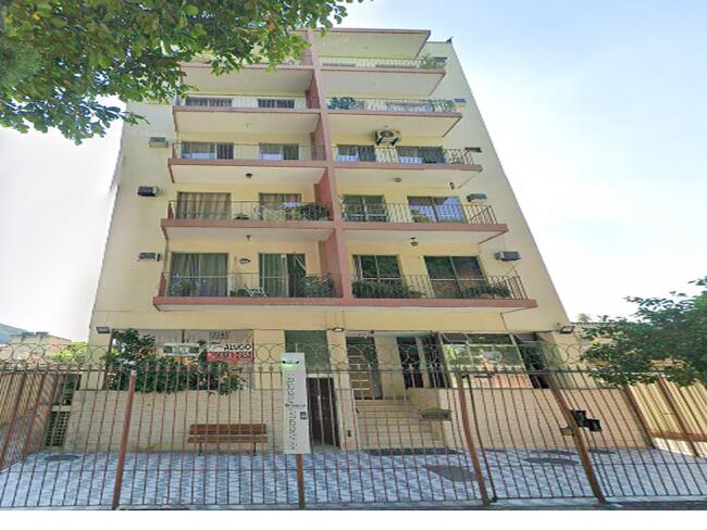 APARTAMENTO NO ENCANTADO - RJ.