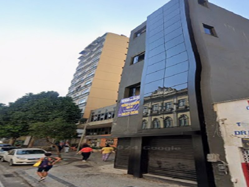 PRÉDIO DE 4 ANDARES PRÓXIMO A LAPA - RJ. (DESOCUPADO) 480M2 .